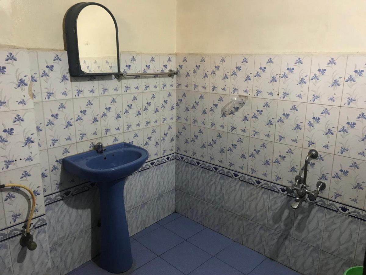 B Hostel Fort Kochi Bagian luar foto