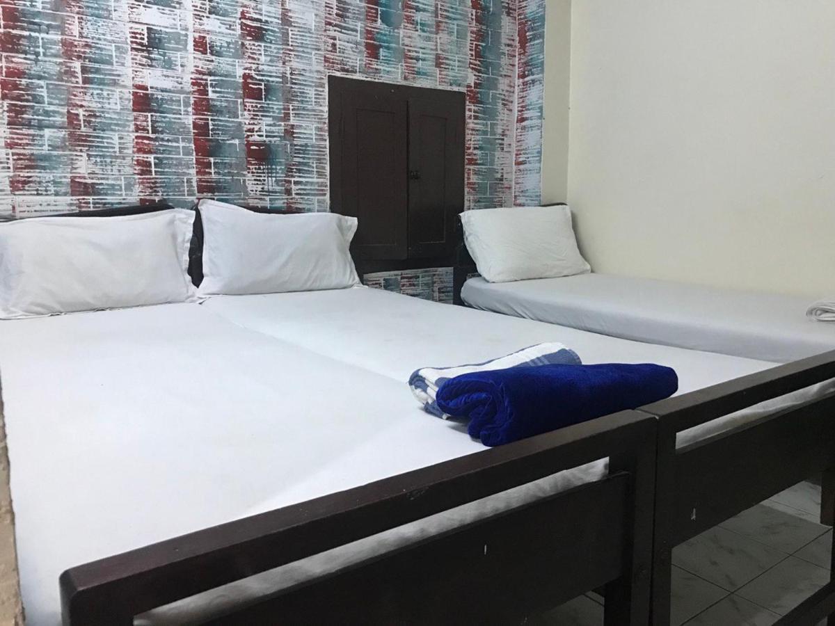 B Hostel Fort Kochi Bagian luar foto