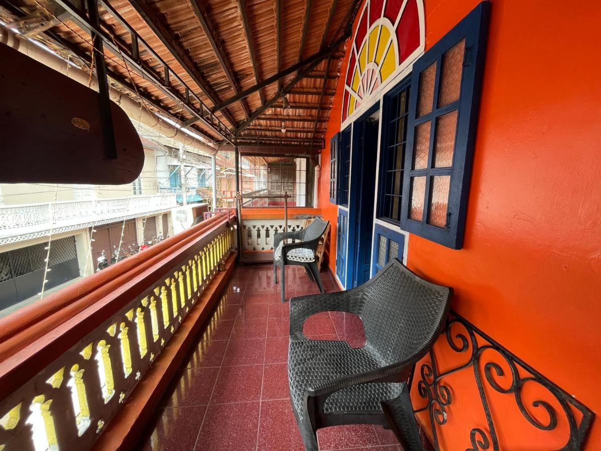 B Hostel Fort Kochi Bagian luar foto